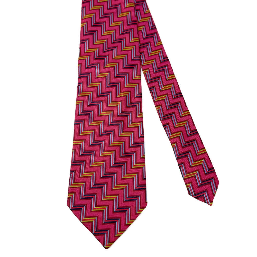 Barneys New York Silk Tie Pink Zig Zag‎ Pattern 3.75" X 59" Handmade in Italy